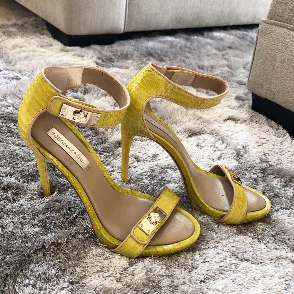 BCBGMaxAzria Lime Green/Yellow Heels Size 7.5